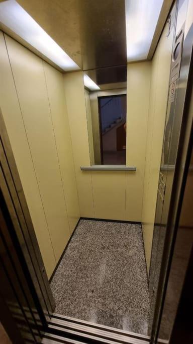 Apartament Piso En El Centro Con Vistas Al Mar Y Balcon Roses Zewnętrze zdjęcie