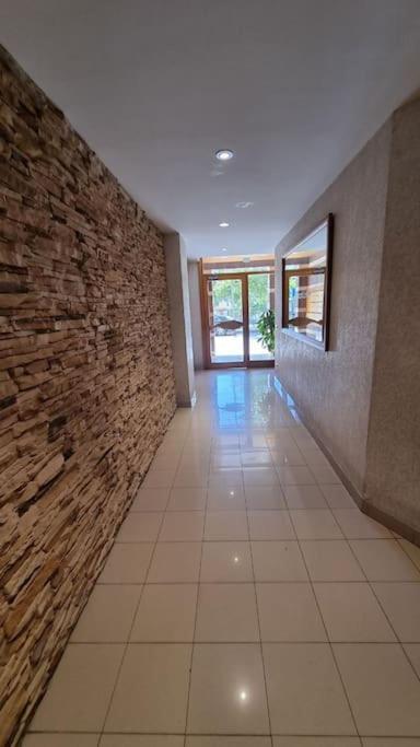 Apartament Piso En El Centro Con Vistas Al Mar Y Balcon Roses Zewnętrze zdjęcie