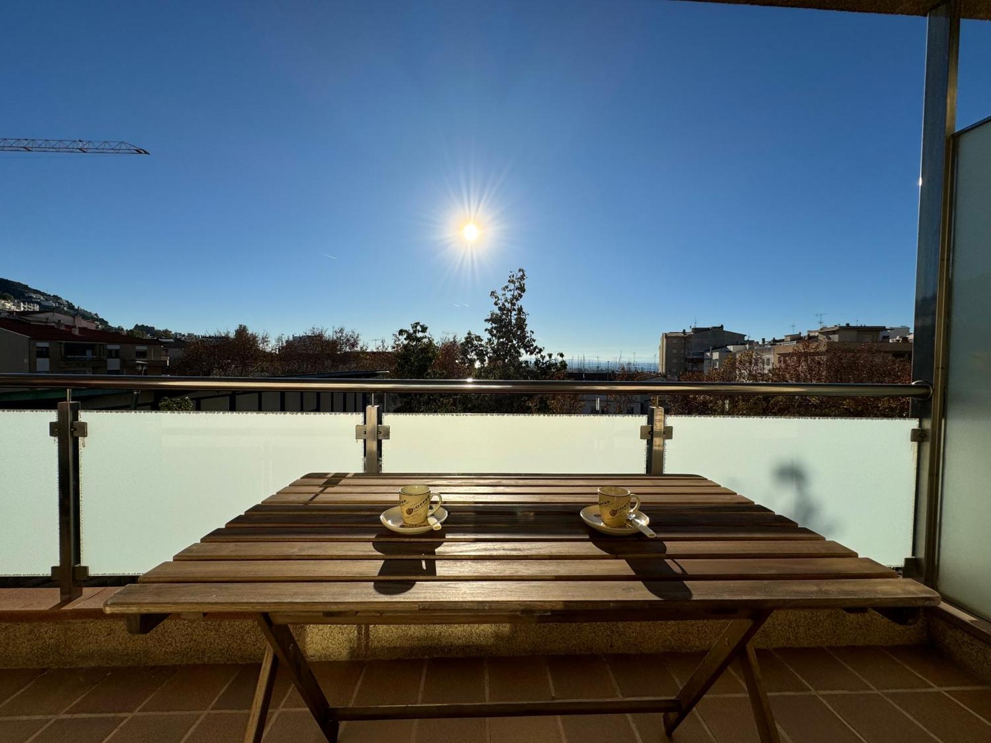 Apartament Piso En El Centro Con Vistas Al Mar Y Balcon Roses Zewnętrze zdjęcie