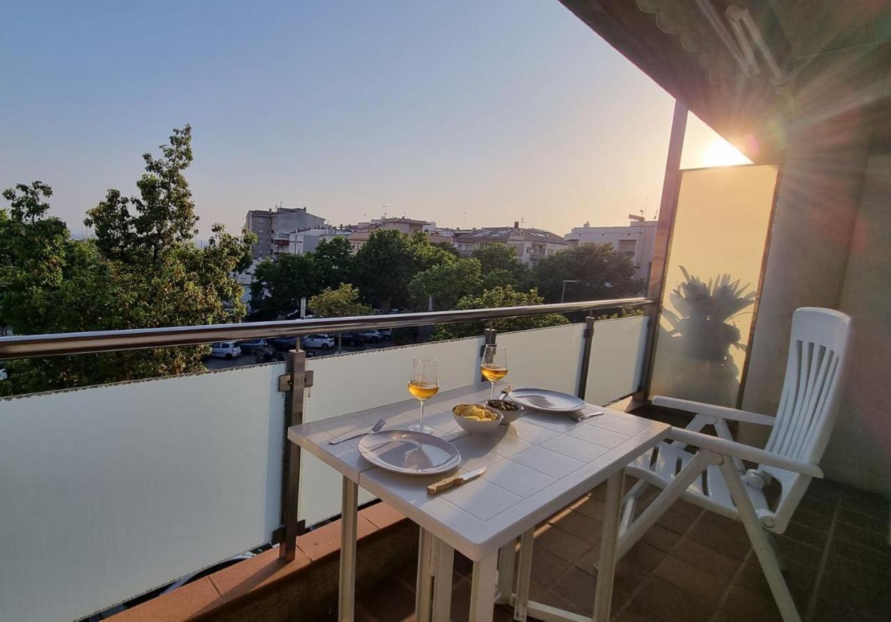 Apartament Piso En El Centro Con Vistas Al Mar Y Balcon Roses Zewnętrze zdjęcie